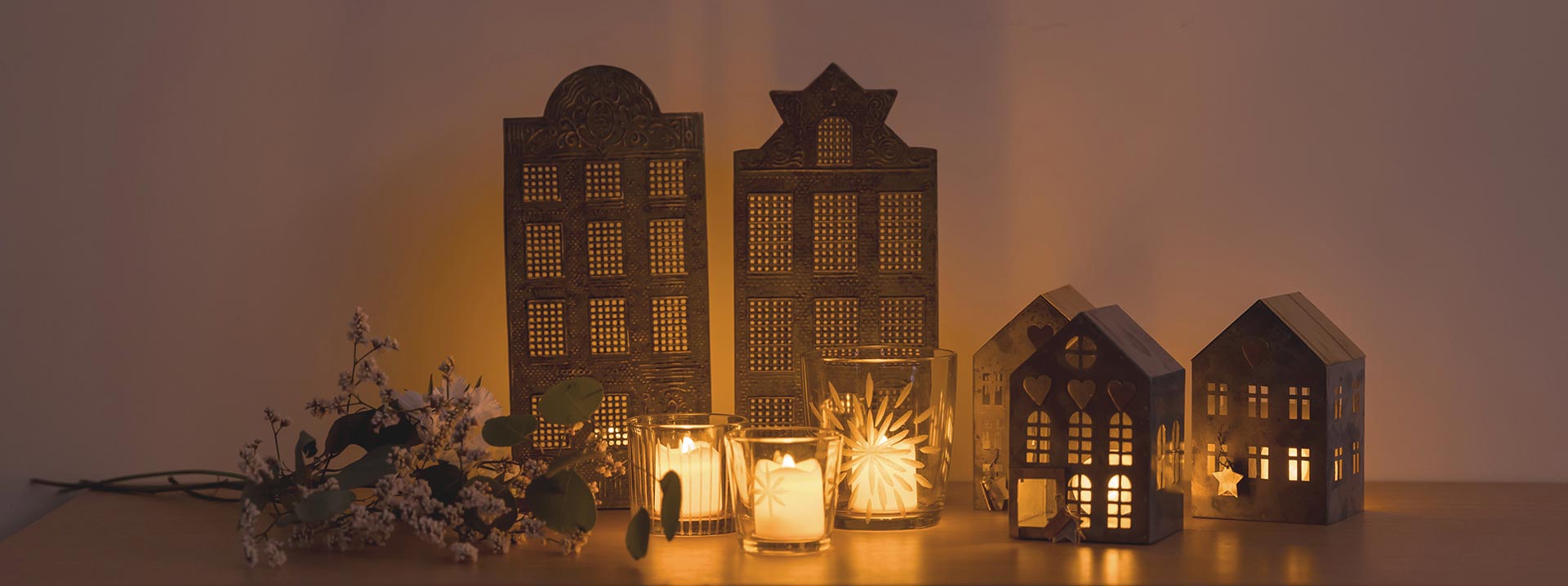 キャンドルホルターの暖かな光